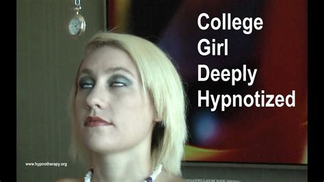 hypno milf|Hypnotizing the blonde milf bombshell and making love to her.